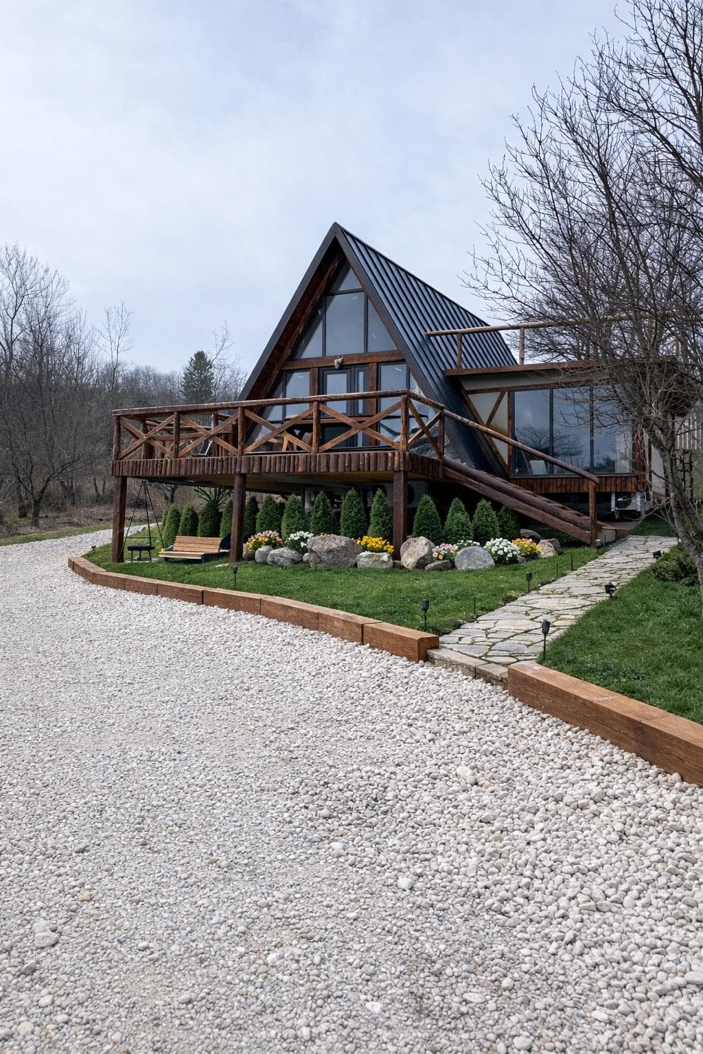 The Retreat (Refugiul) — A-Frame Premium · Lemn — Sătucul Verde Secăria